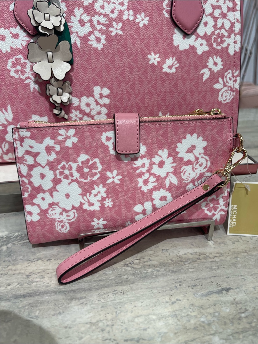 MICHAEL KORS Pink Floral Zip Wallet Wristlet with Gold Hardware - Picture 9 of 16